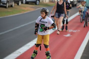 Foto - Pista de caminhada e ciclofaixa