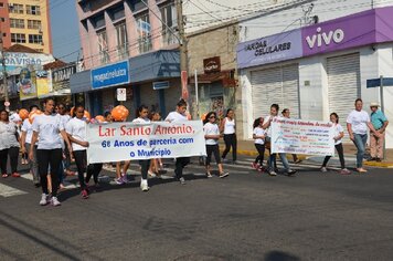 Foto - Tupã;* 85 anos;* desfile Avenida Tamoios - PARTE 1