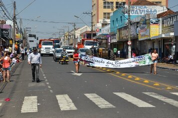 Foto - Tupã;* 85 anos;* desfile Avenida Tamoios - PARTE 3