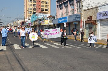 Foto - Tupã;* 85 anos;* desfile Avenida Tamoios - PARTE 1