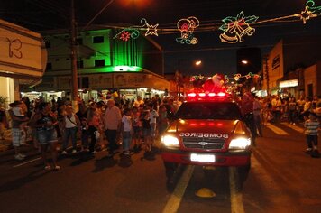 Foto - Papai Noel abre comércio tupãense