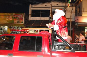 Foto - Papai Noel abre comércio tupãense