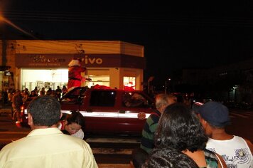 Foto - Papai Noel abre comércio tupãense