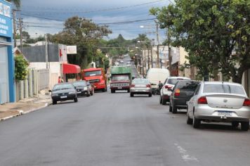 Rua Nhambiquaras terá um dos lados proibido para estacionamento