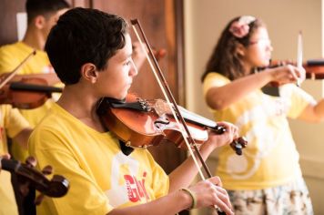 Projeto Guri de Tupã tem vaga para professor de violino