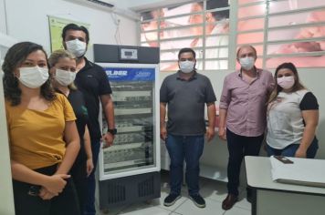 Postão recebe novo refrigerador para armazenamento de vacinas