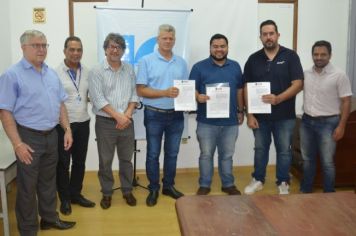 Unesp e Projeto Reciclóleo firmam termo de cooperação com a Prefeitura 