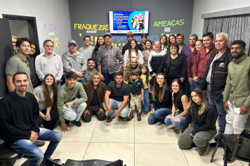 Evento reúne produtores de leite para buscar desenvolvimento do setor