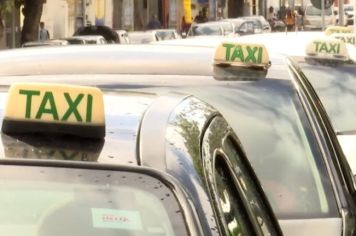Prefeitura inicia recadastramento de taxistas nesta segunda-feira