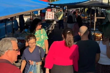 Celebração de Natal e Ano Novo muda horário de feiras livres
