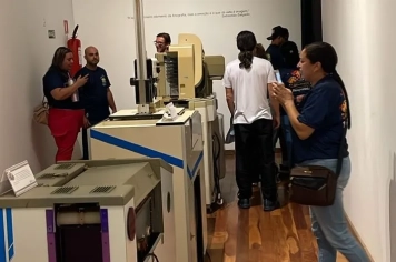 Professores de Pirapozinho visitam complexo museológico e o Solar em Tupã