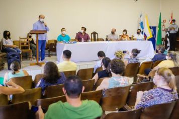 Secretário estadual de Educação visita Tupã e anuncia nova creche para cidade