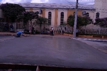 Prefeitura implanta faixa elevada na rua Aimorés