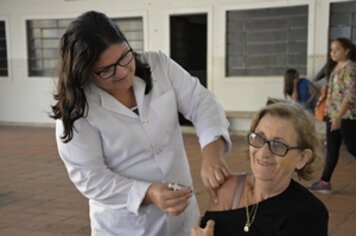 Vacinação contra a gripe é liberada para toda população nesta segunda-feira