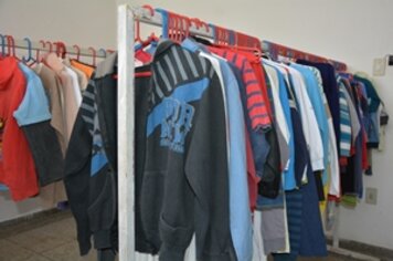 Campanha do Agasalho começa a distribuir doações nos distritos