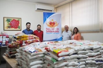Casa Emanuel e Lar Santo Antônio são beneficiadas com grande quantidade alimentos