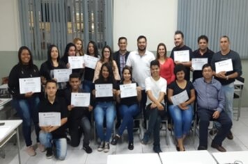 Curso oferecido pela Prefeitura forma 21 alunos na última quinta