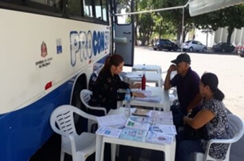 Procon Móvel realiza dezenas de atendimentos