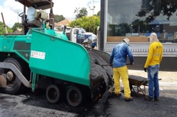 Prefeitura finaliza recape da avenida Silvio Bolcato
