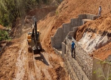 Prefeitura recupera sistema de drenagem da estrada São Gonçalo