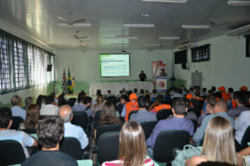 Evento regional termina hoje com visita aos locais destruídos pela chuva