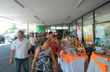 Prefeitura comemora um ano da Feira do Artesanato no Supermercado Avenida