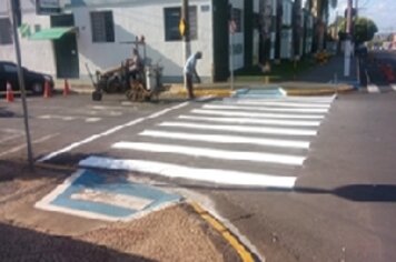 Prefeitura vai construir travessia elevada na rua Caingangs