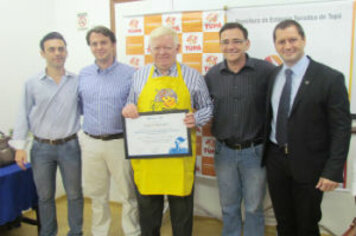 Gaspar recebe Prêmio 'Prefeito Empreendedor' do Sebrae