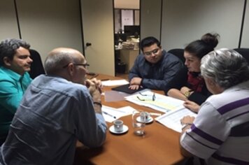 Ricardo e Caio se reúnem com equipe técnica do DADE