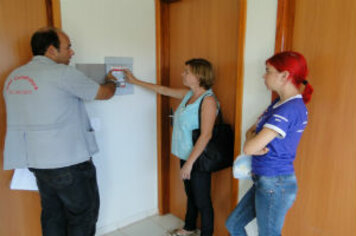 Nesta segunda;* dia 2;* Prefeitura e Caixa entregam chaves aos 155 contemplados