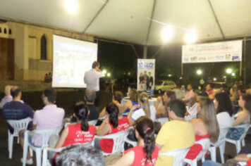 Palestra sobre Marketing levou muitos empreendedores a Praça da Bandeira