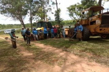 Prefeitura realiza limpeza e roçada na represa Sete de Setembro