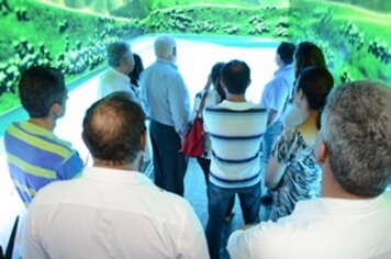 Cerca de 400 pessoas visitaram carreta “Somos Água” em Tupã