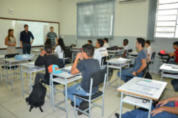 Escola “Paulo Stort” está com 28 vagas para dois novos cursos do SENAI