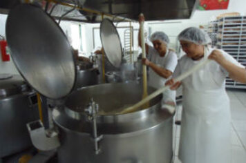 Cozinha Piloto trabalha com ingredientes de primeira qualidade