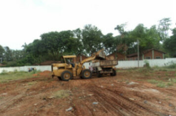 Prefeitura faz limpeza no Cemitério da Saudade