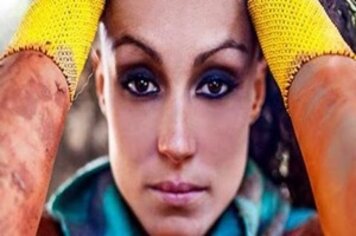 Cantora Raíssa Fayet se apresenta no Arte na Praça dessa semana