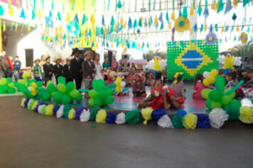 Alunos da rede municipal aprendem e se divertem com festas juninas
