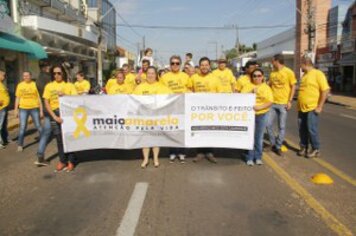 Passeata finaliza ações da Campanha Maio Amarelo