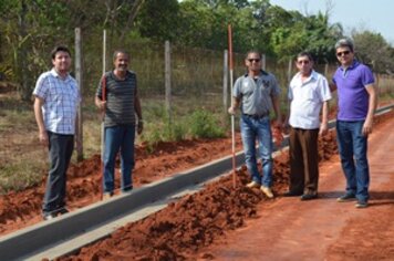 Prefeitura inicia abertura de via e substituição de paralelepípedos em ruas da cidade