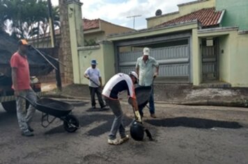 Prefeitura intensifica operação tapa-buracos