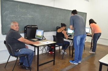 Telecentro Comunitário garante capacitação e inclusão digital