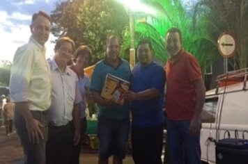 Promoção da Feira Livre entregou diversos brindes aos consumidores