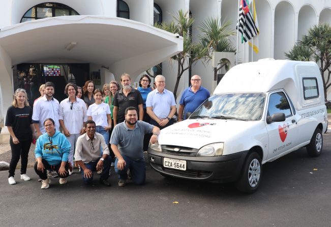 Prefeitura doa veículo para a ONG Atitude Animal