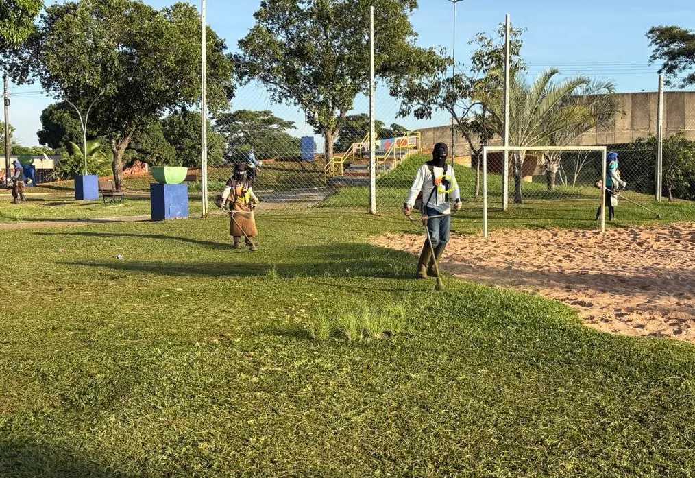 Prefeitura de Tupã realiza força-tarefa de limpeza na zona sul