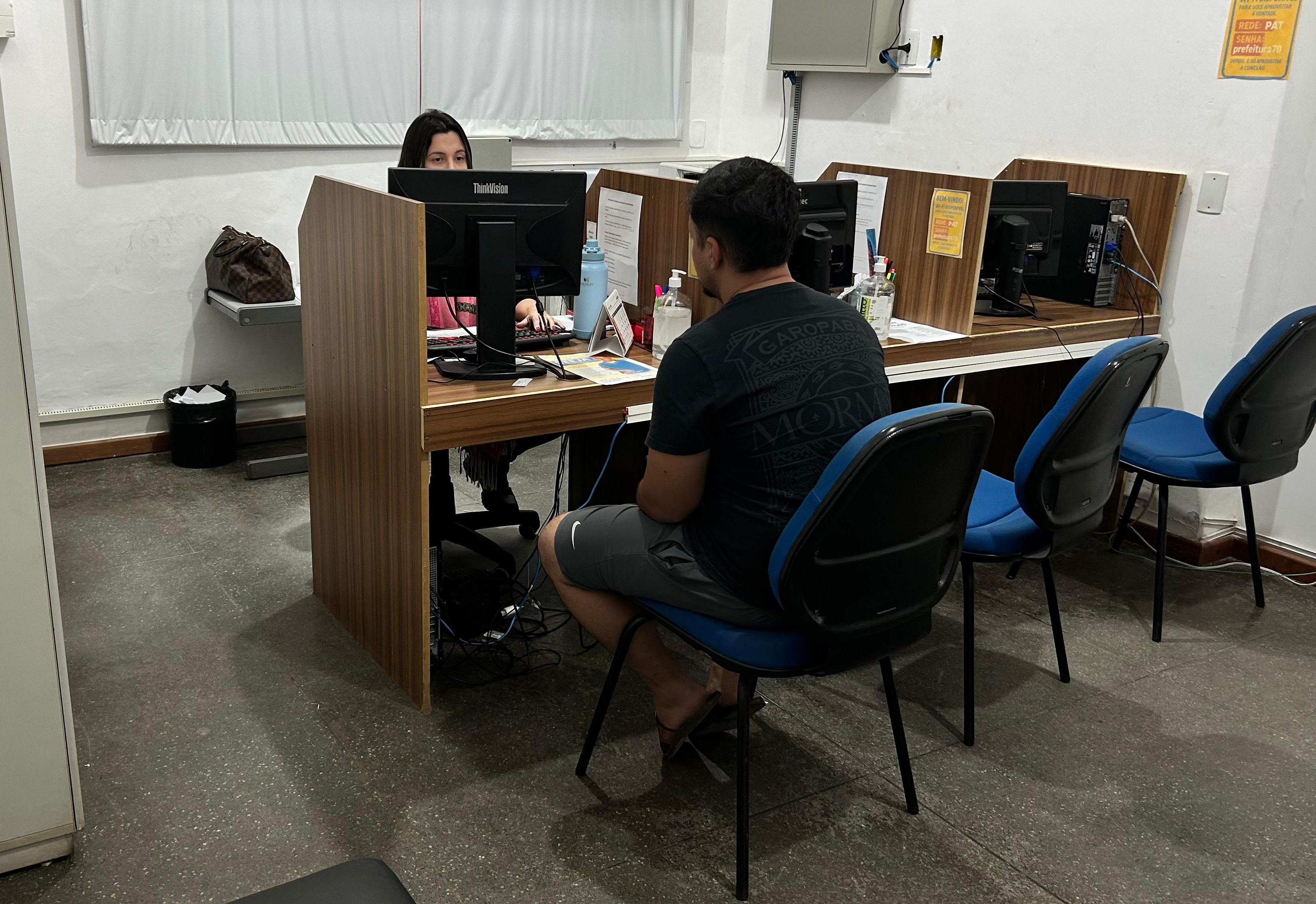 Nova parceria do Posto de Atendimento ao Trabalhador garante acesso a educação para jovens e adultos