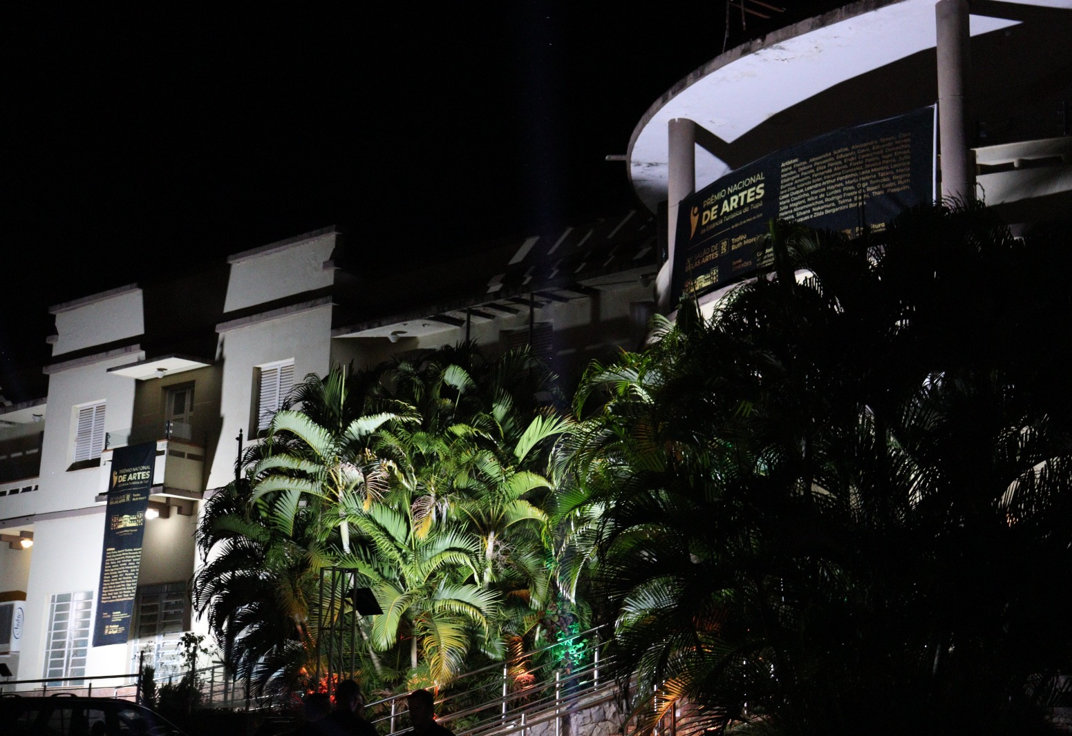 Grande público prestigia abertura do 20º Salão de Belas Artes 