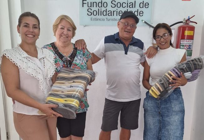 Fundo Social de Solidariedade recebe doações do projeto “Aos seus pés”
