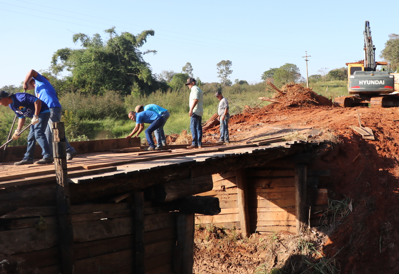 Começa reconstrução da ponte do Bairro São Martinho