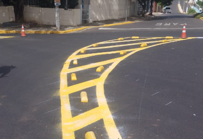 Sinalização amplia segurança em trecho recapeado da avenida Tabajaras